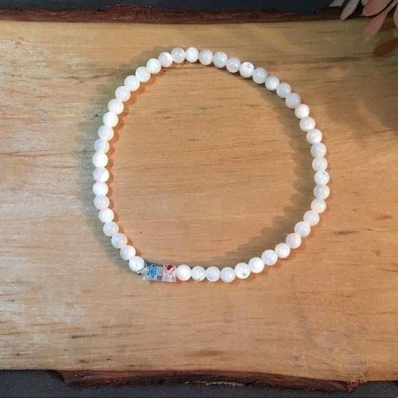 ❇️❤️ semiprecious mini mother of pearl bracelet - Picture 1 of 6
